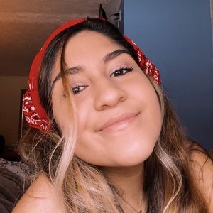 Meet your Posher, Britney